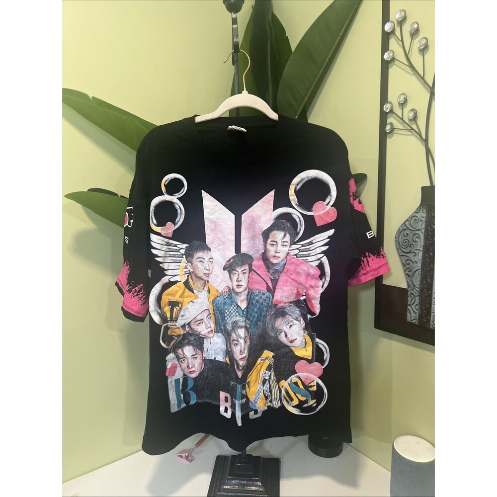 BTS Graphic Tee BTS Korea Kpop Group Shirt Unisex Gift for fans Size Large